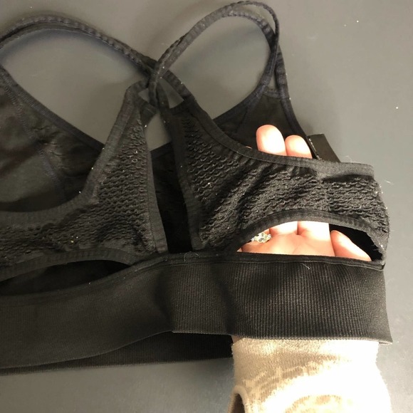 VICTORIA Sport Black double strap cut-out racerback Bralette, Large - Picture 7 of 7